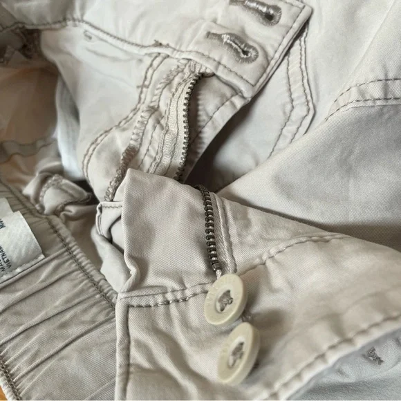 Hollister Mid rise Relaxed Cargo Pants - Picture 13 of 16